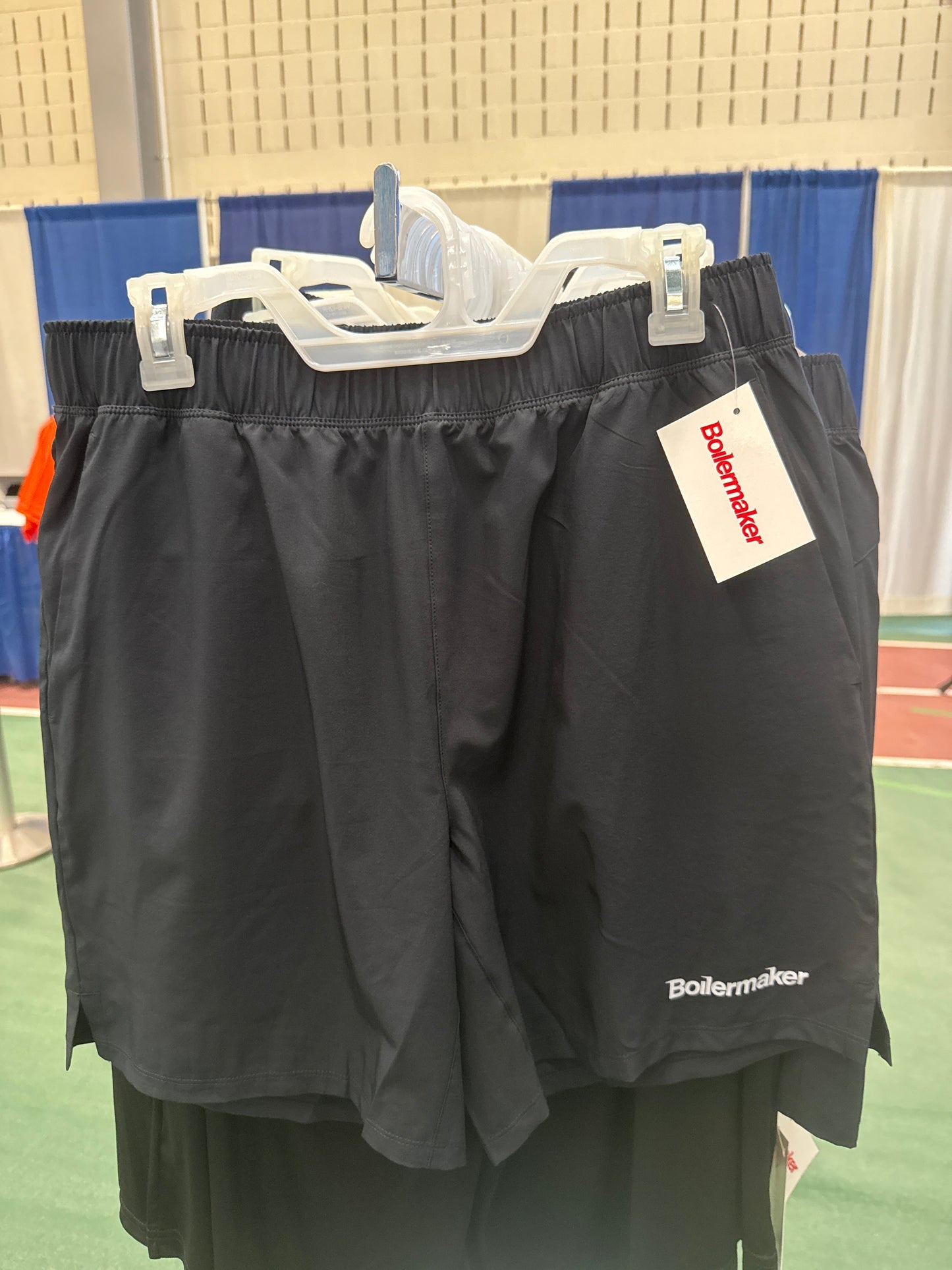 Men's Repeat 7" Short